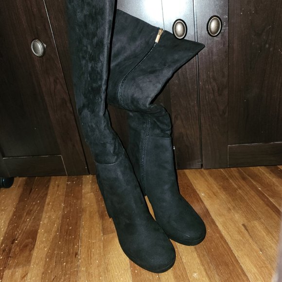 Platform Heeled Boot - Picture 5 of 8